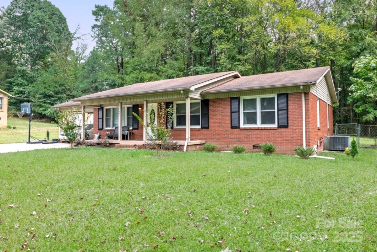 1441 Sherwood Drive, Kannapolis, NC 28081, MLS # 4307010