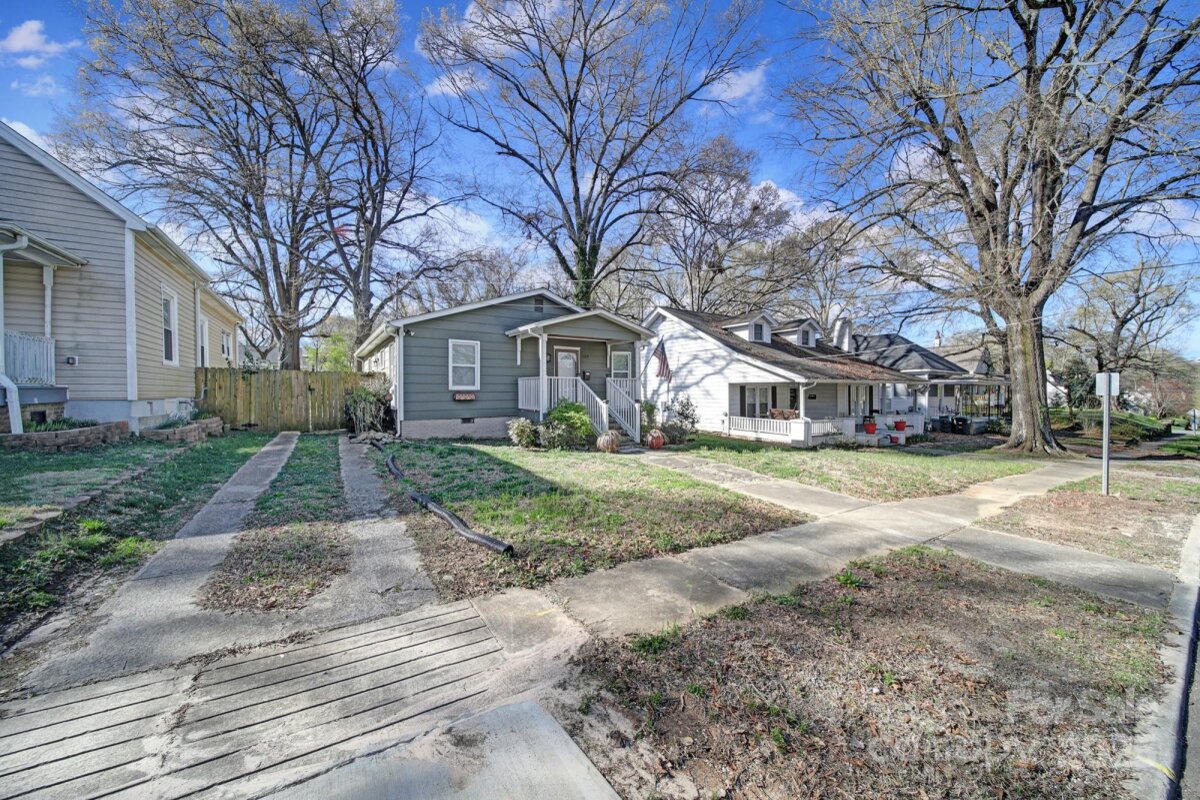 113 W 5th Avenue, Gastonia, NC 28052, MLS # 4307245