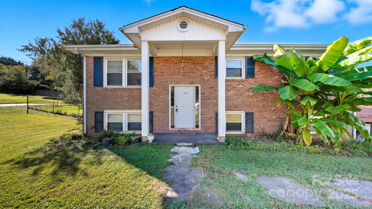 1307 Winston Street, Conover, NC 28613, MLS # 4308001