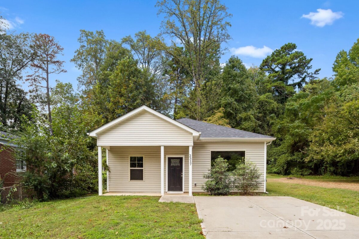 2317 Kennesaw Drive, Charlotte, NC 28216, MLS # 4308275