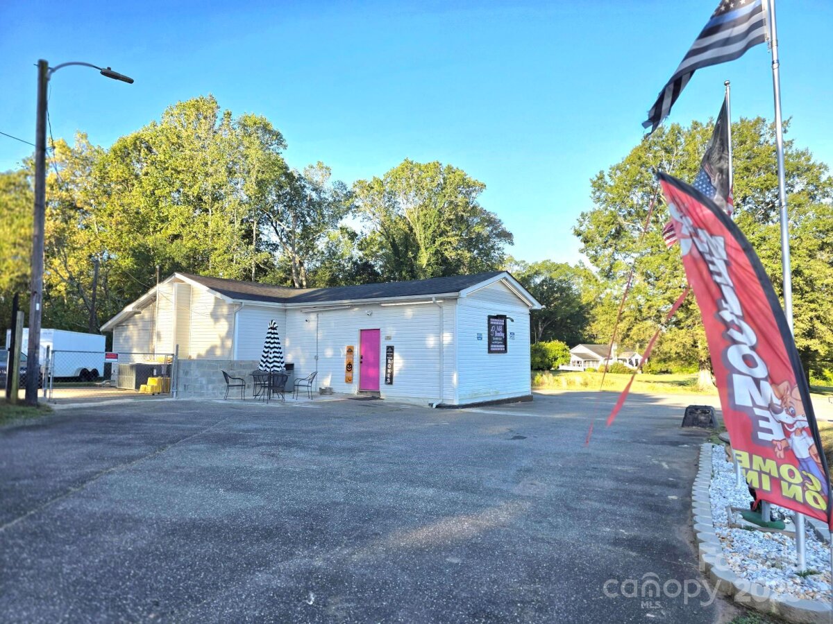 1437 Tryon Courthouse Road, Bessemer City, NC 28016, MLS # 4308377