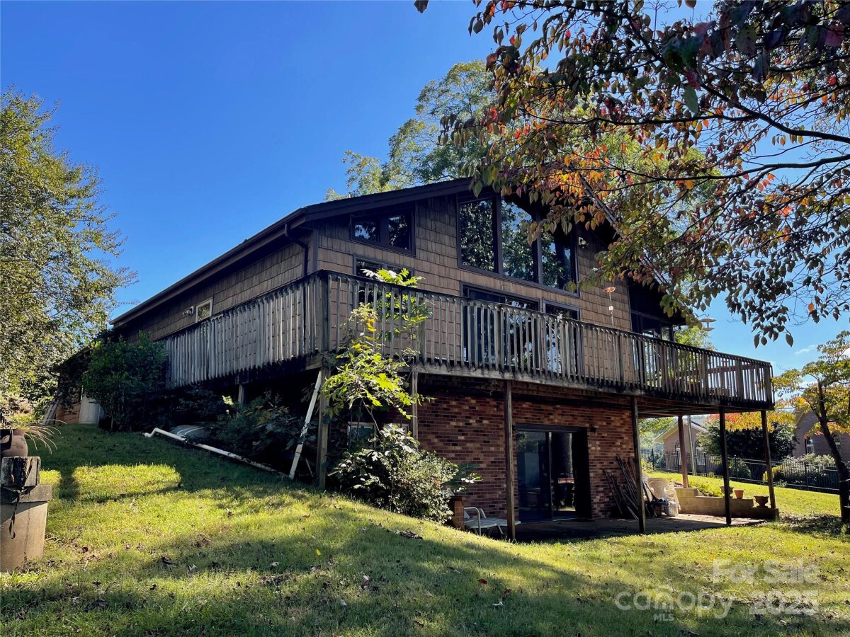 512 Twins Cove Road, Taylorsville, NC 28681, MLS # 4308398
