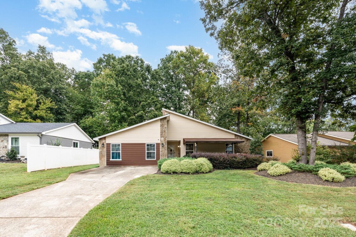 7626 Eastbourne Road, Charlotte, NC 28227, MLS # 4308713
