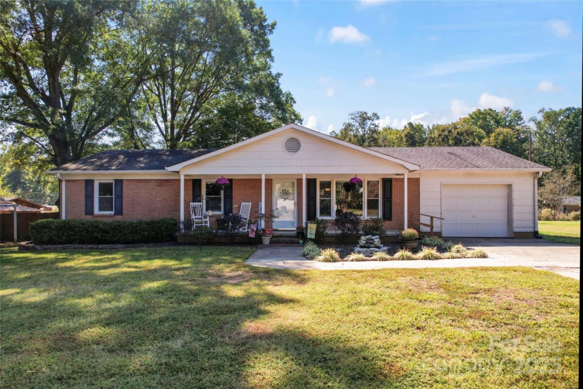 307 Meadowood Circle, Kannapolis, NC 28081, MLS # 4308715