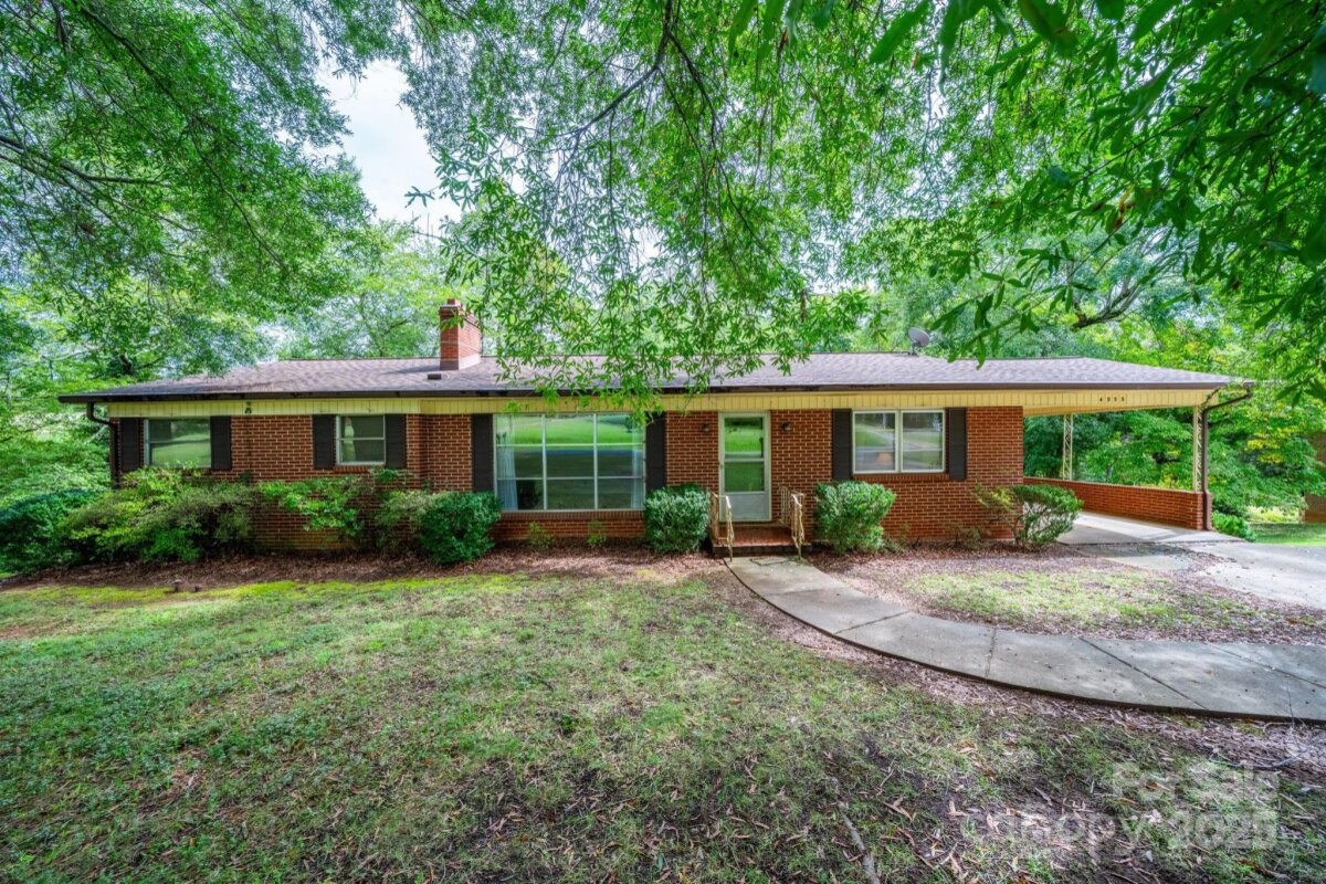 4955 Midway Sand Road, Hickory, NC 28601, MLS # 4309064