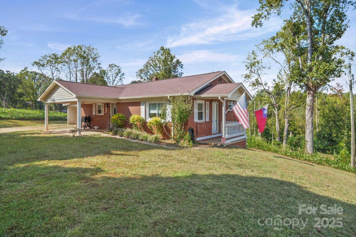 624 Overlook Drive, Newton, NC 28658, MLS # 4309089