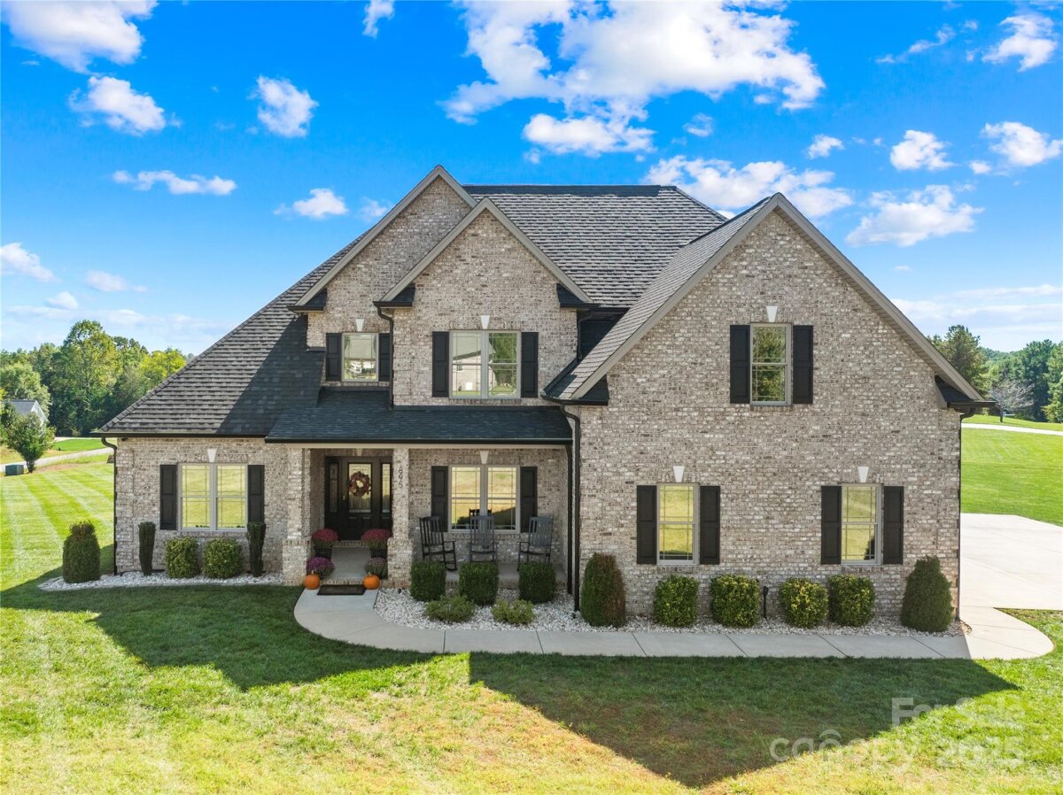 895 Oak Ridge Farms Circle, Newton, NC 28658, MLS # 4309277