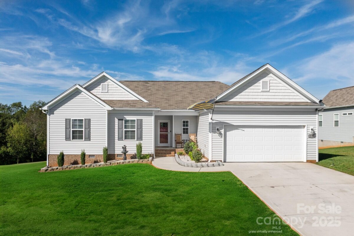 2748 Eagle Drive, Lincolnton, NC 28092, MLS # 4309548