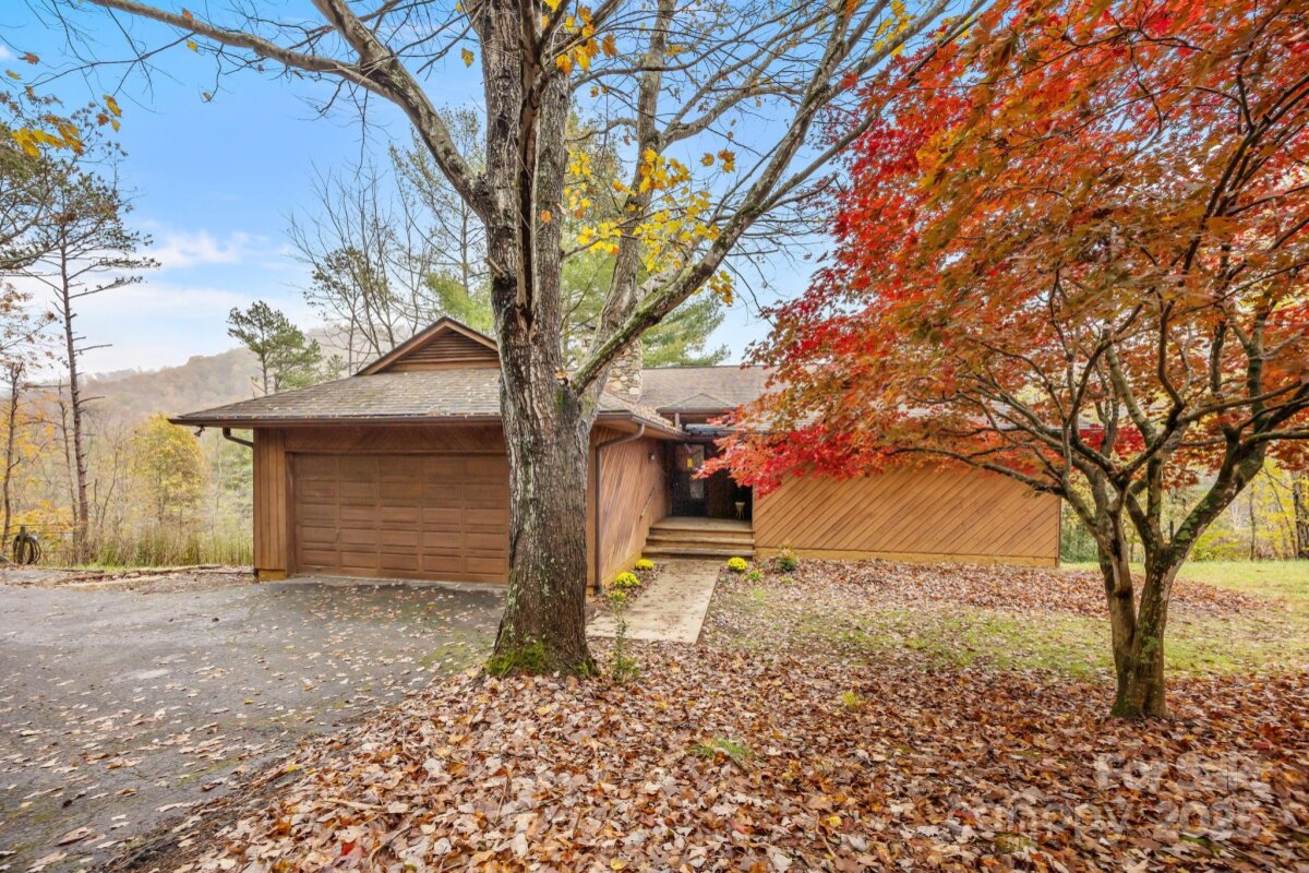 Weaverville 79 4309810