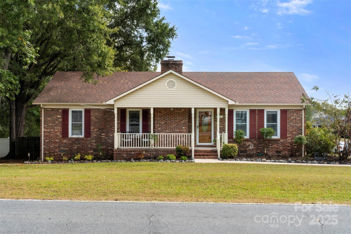 1422 Midlake Road, Kannapolis, NC 28083, MLS # 4309977