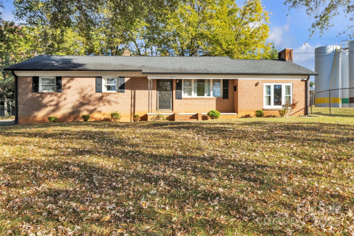601 1st Avenue Drive, Taylorsville, NC 28681, MLS # 4310606