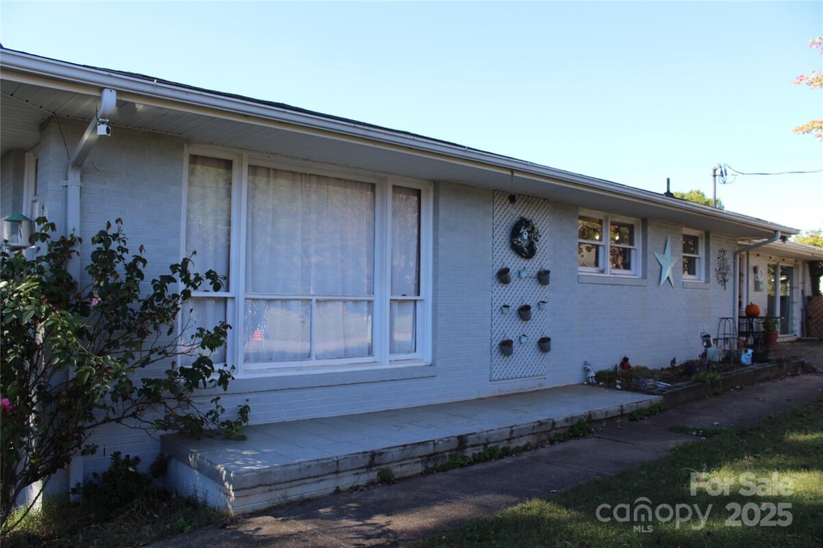 107 N Matthews Street, Morganton, NC 28655, MLS # 4310821