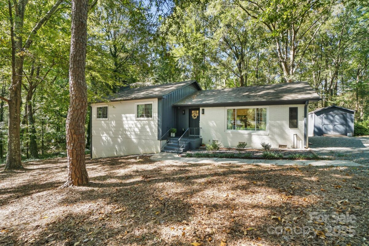 6641 Lakeside Drive, Charlotte, NC 28215, MLS # 4311189