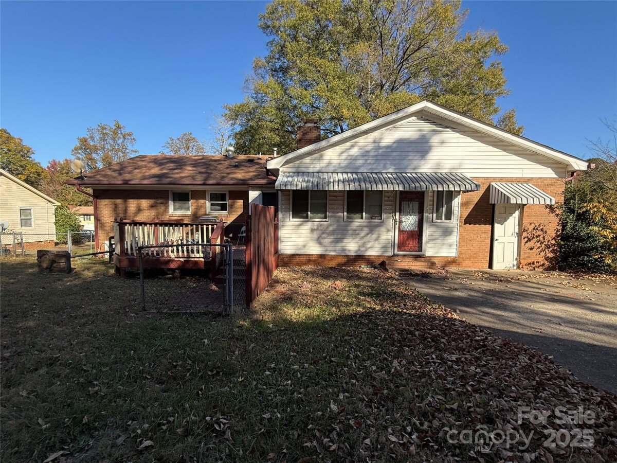 6201 Eagle Peak Drive, Charlotte, NC 28214, MLS # 4311216