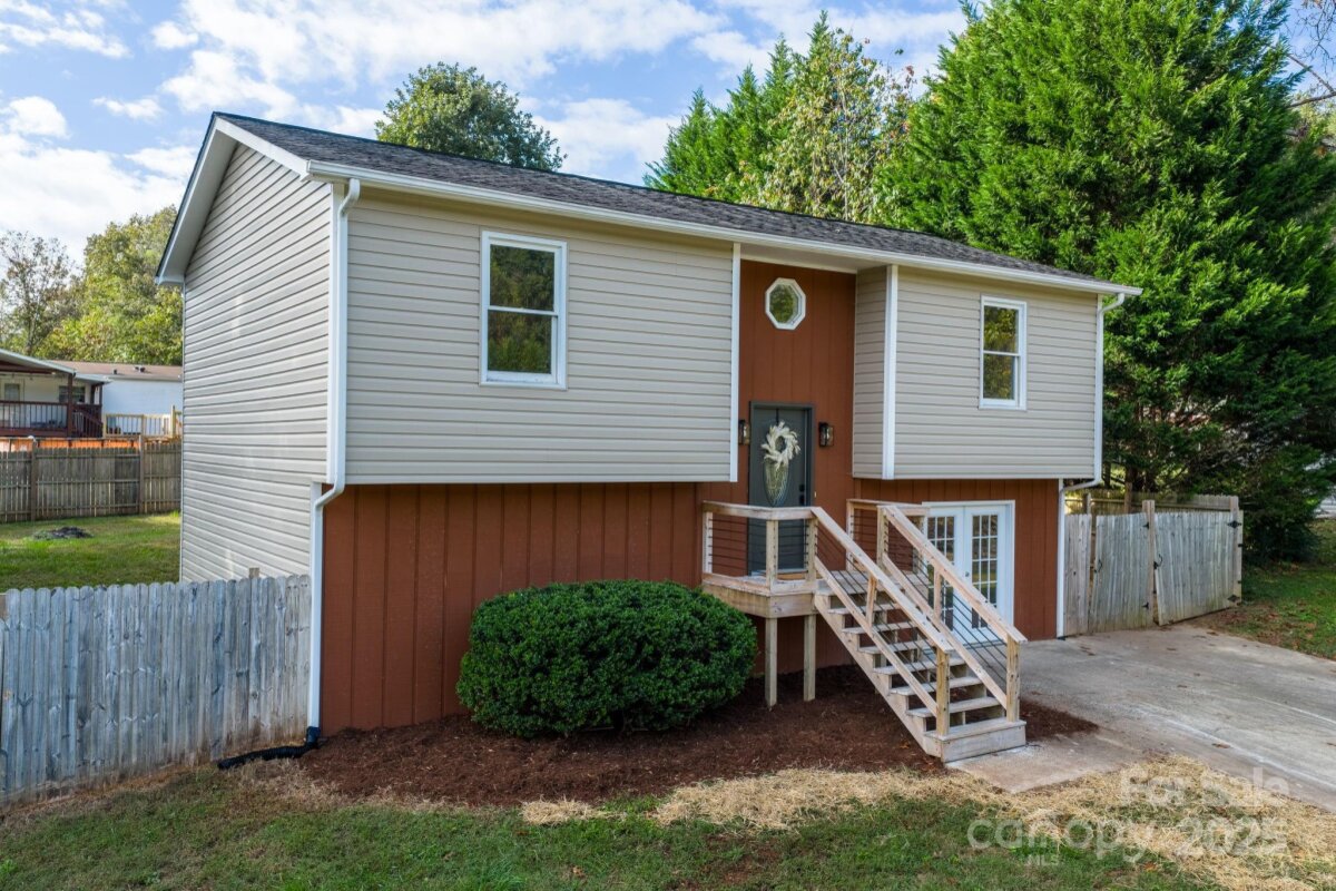 3475 Autumnwood Place, Lenoir, NC 28645, MLS # 4311447