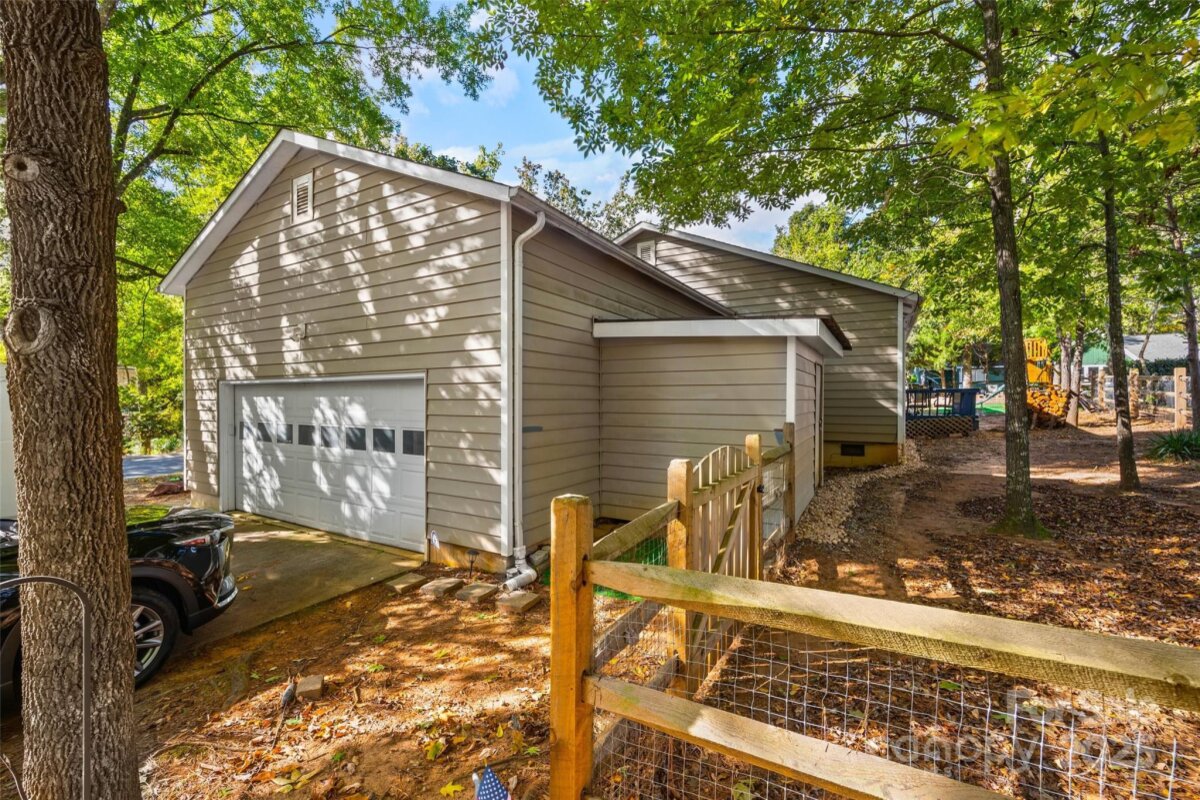 9013 Windjammer Drive, Tega Cay, SC 29708, MLS # 4311906