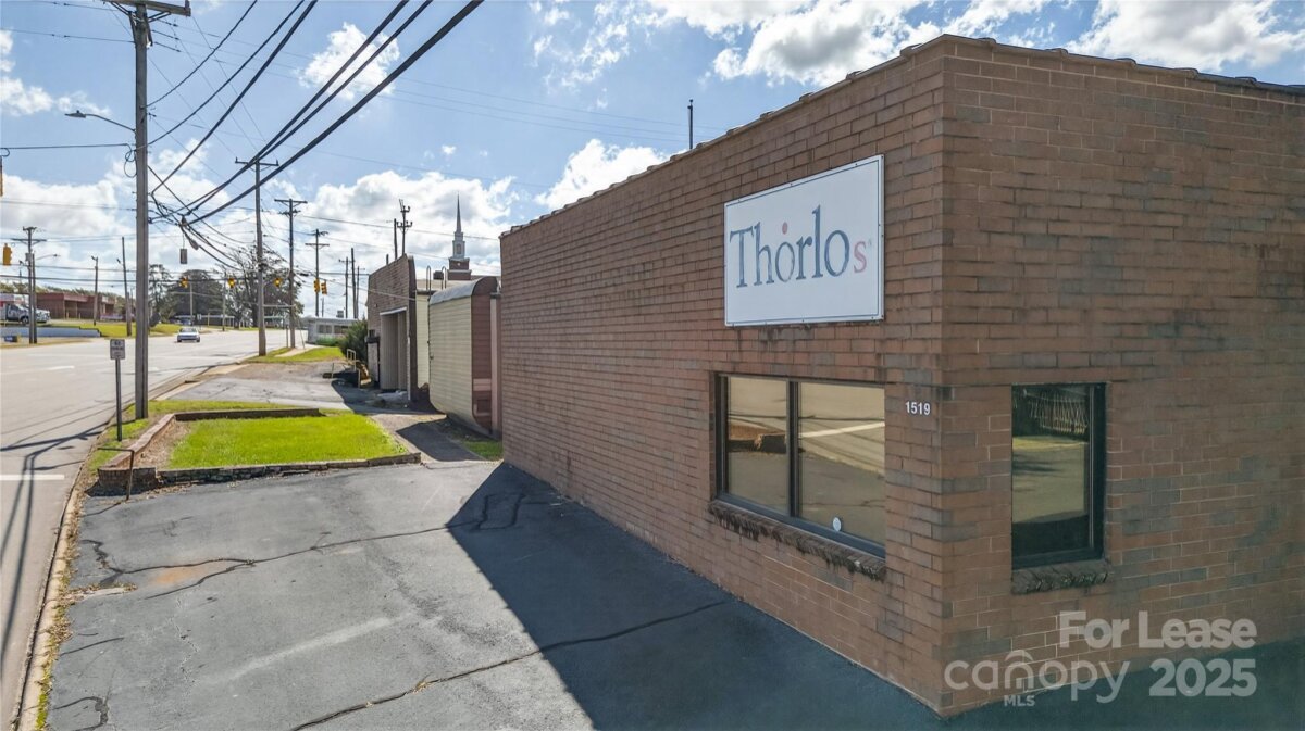 1519 Newton Drive, Statesville, NC 28677, MLS # 4312748