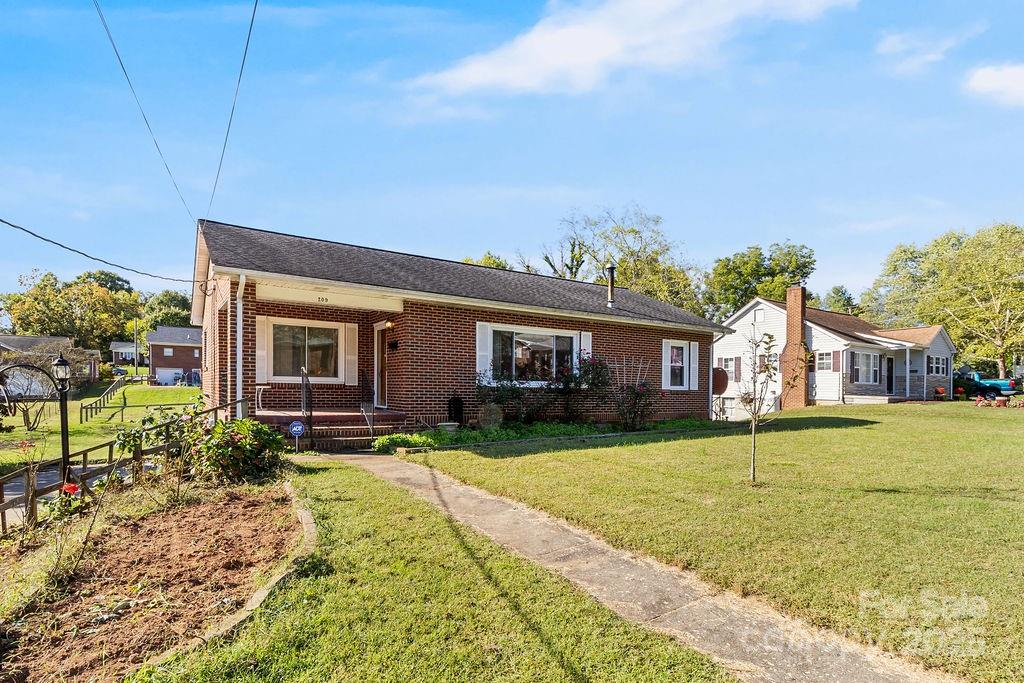 209 Park Street, Morganton, NC 28655, MLS # 4313283