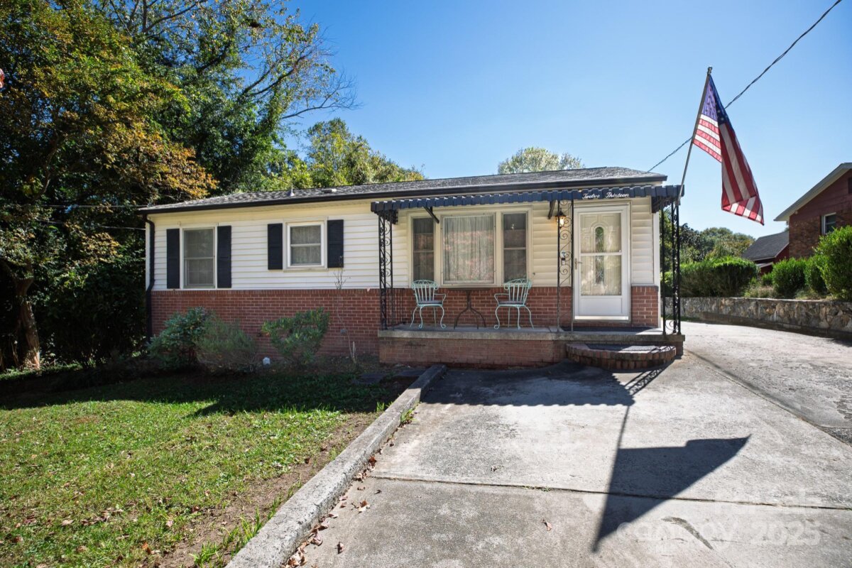1213 Essex Street, Gastonia, NC 28052, MLS # 4314030