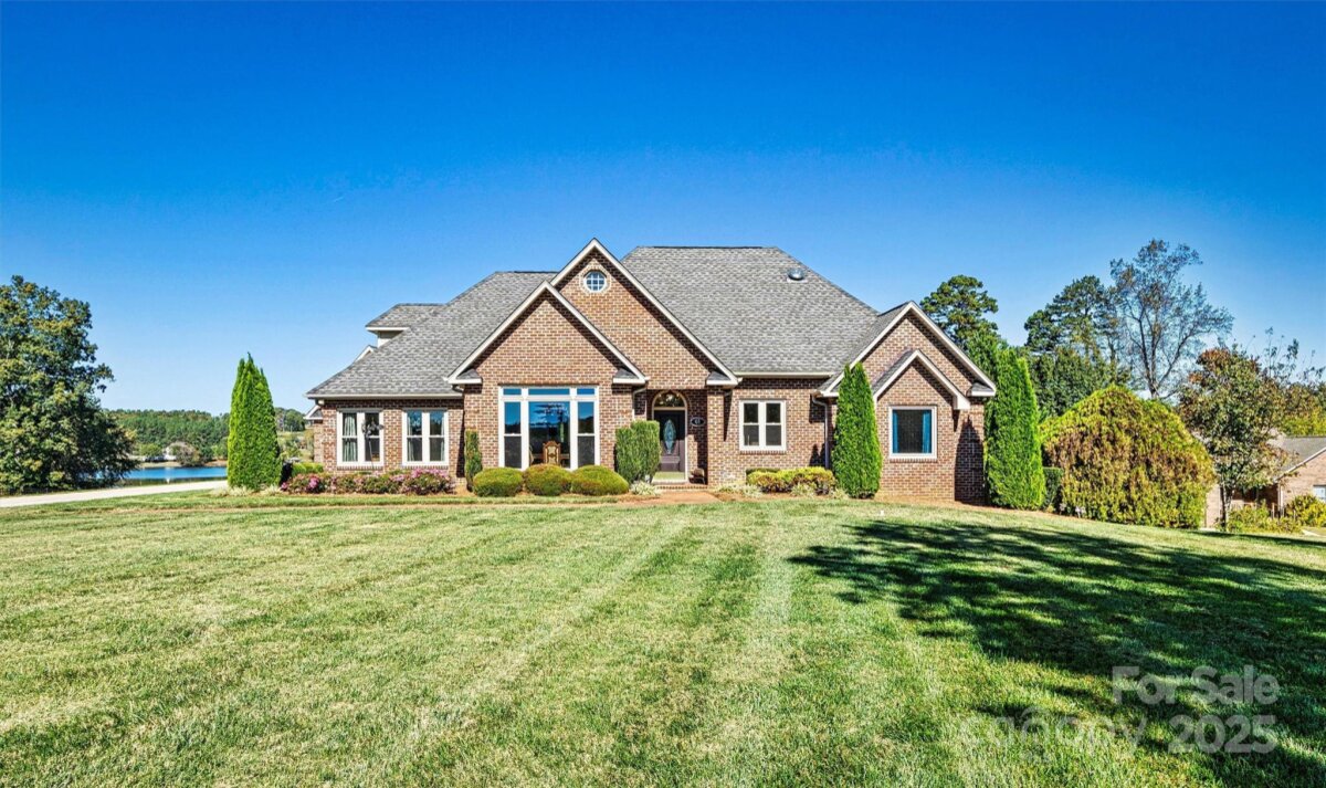 61 Island Pointe Court, Taylorsville, NC 28681, MLS # 4314184