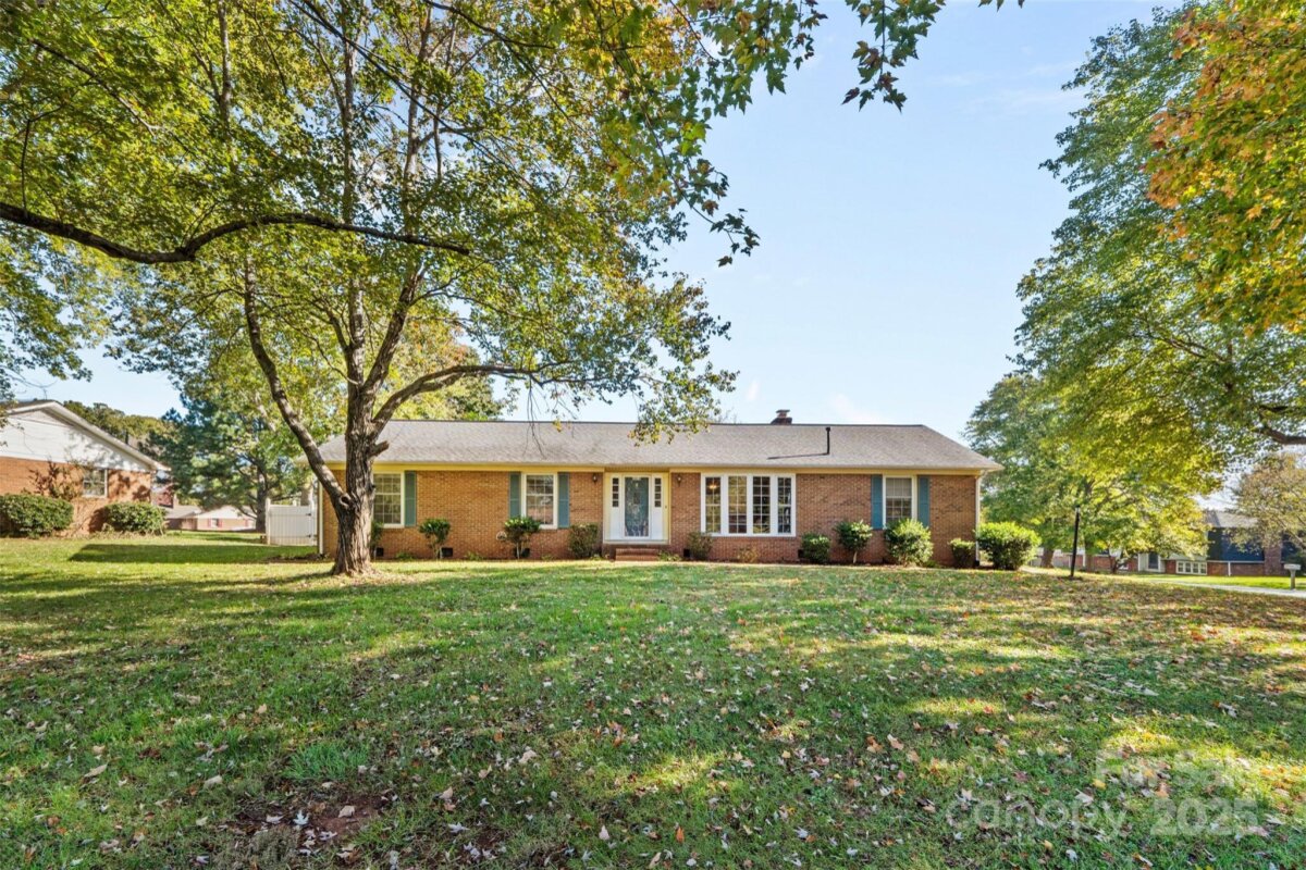 2010 Elizabeth Avenue, Hickory, NC 28602, MLS # 4314331