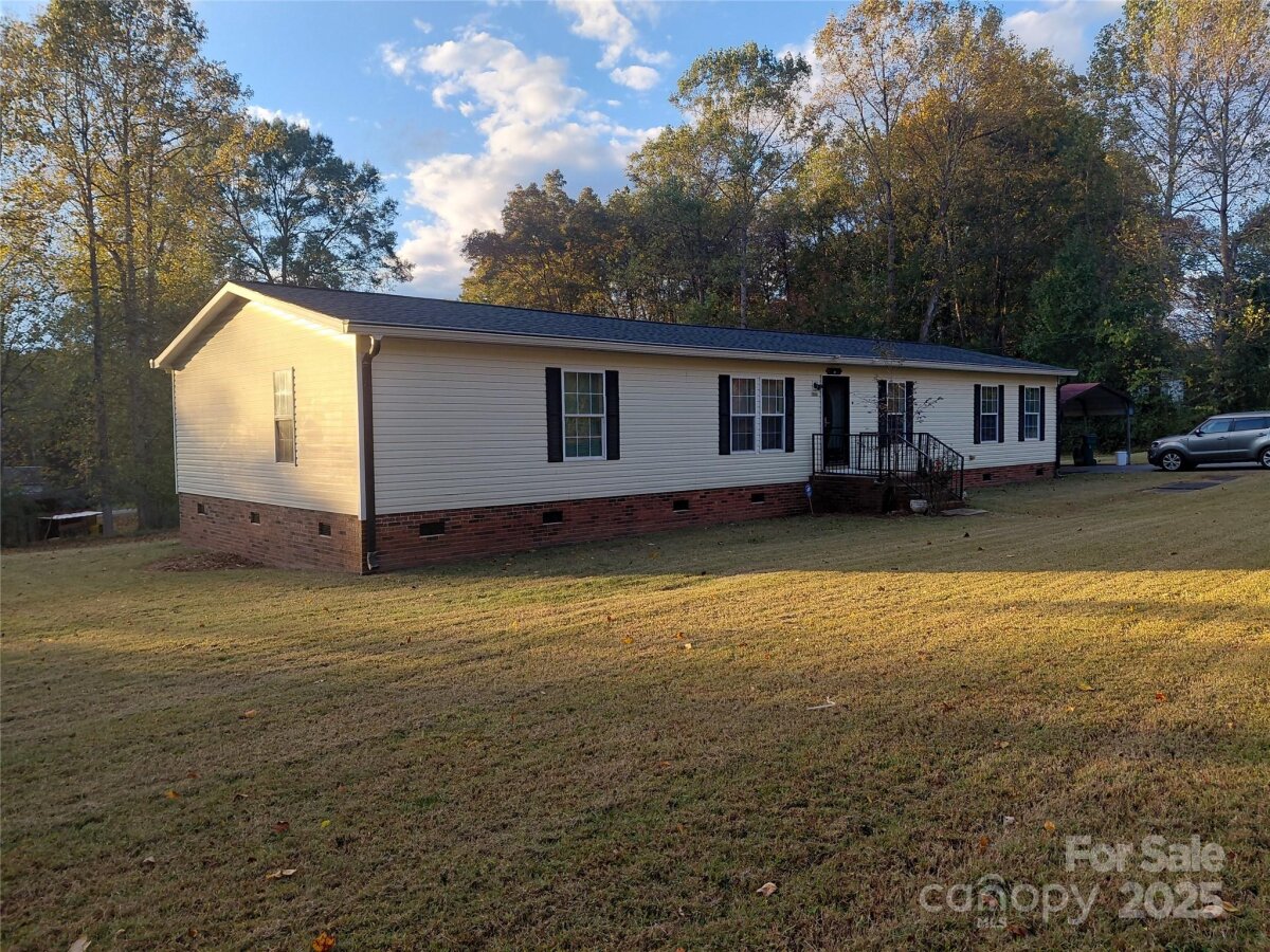 1900 Shady Lane Lane, Newton, NC 28658, MLS # 4314573