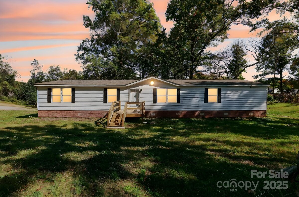 3802 Hickory Grove Road, Mount Holly, NC 28120, MLS # 4314715