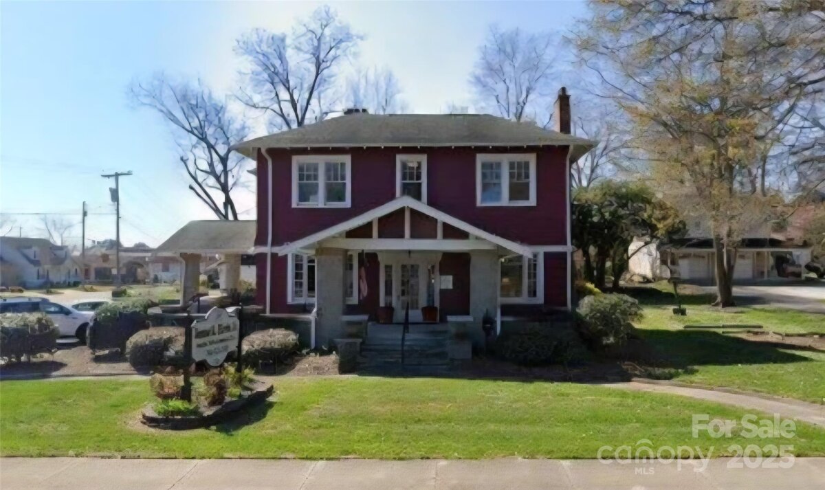 303 W Trade Street, Dallas, NC 28034, MLS # 4314858