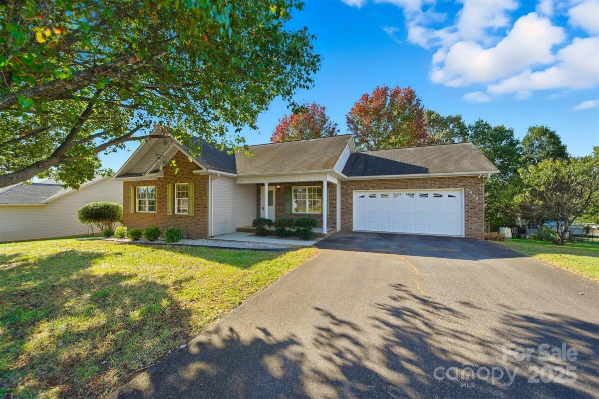 4858 Water Wheel Drive, Conover, NC 28613, MLS # 4314896