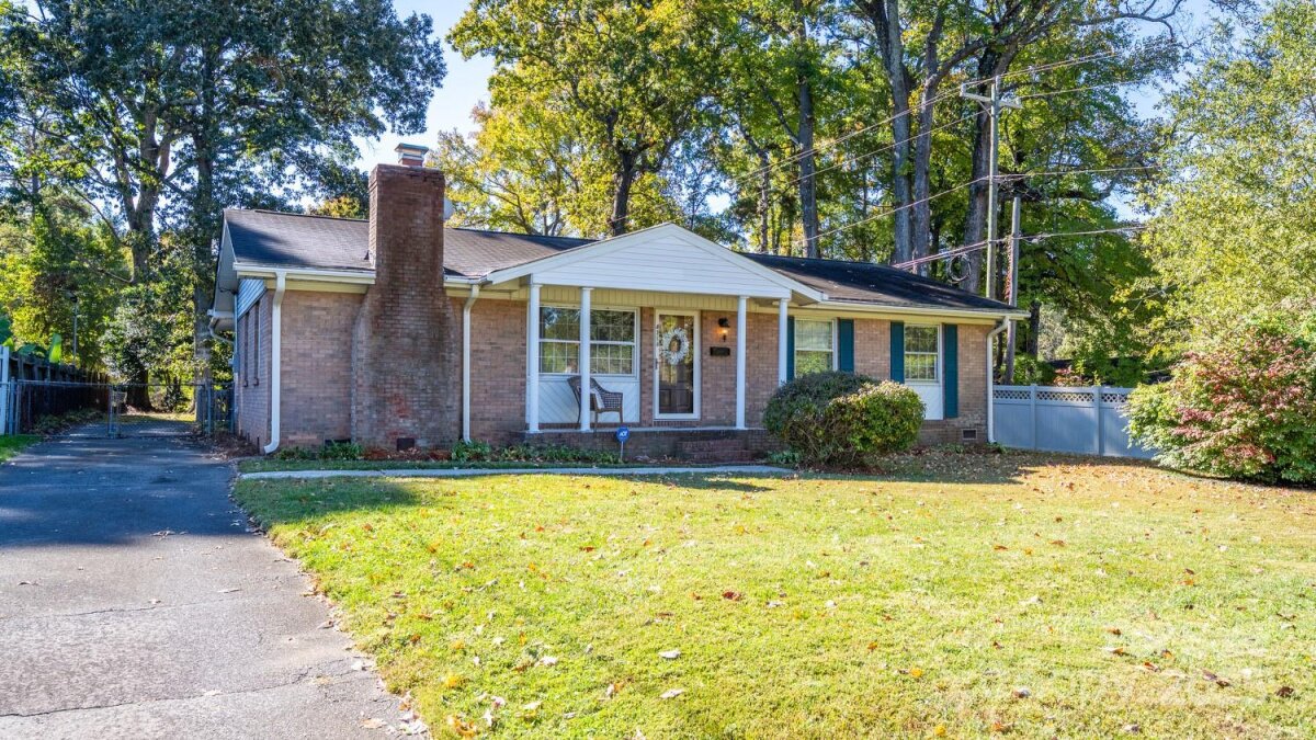 4314 Ivanhoe Place Unit 26, Charlotte, NC 28205, MLS # 4315346