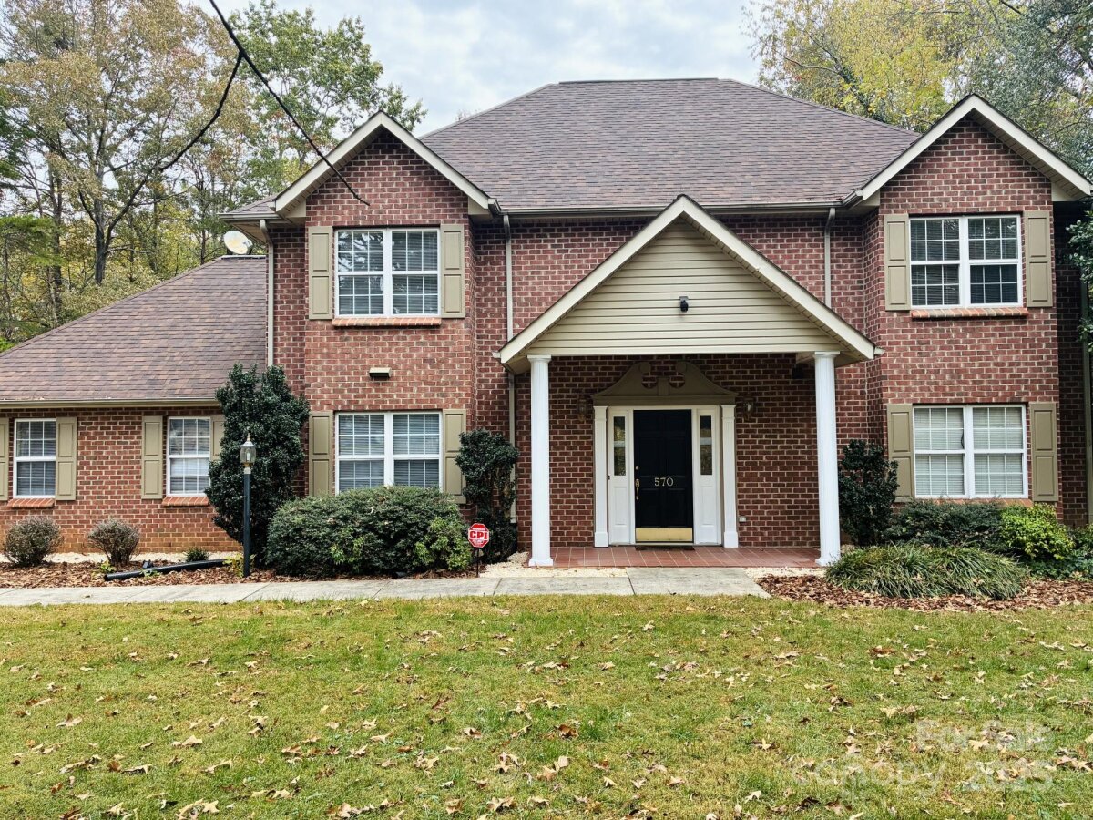 570 29th Avenue Drive, Hickory, NC 28601, MLS # 4315874