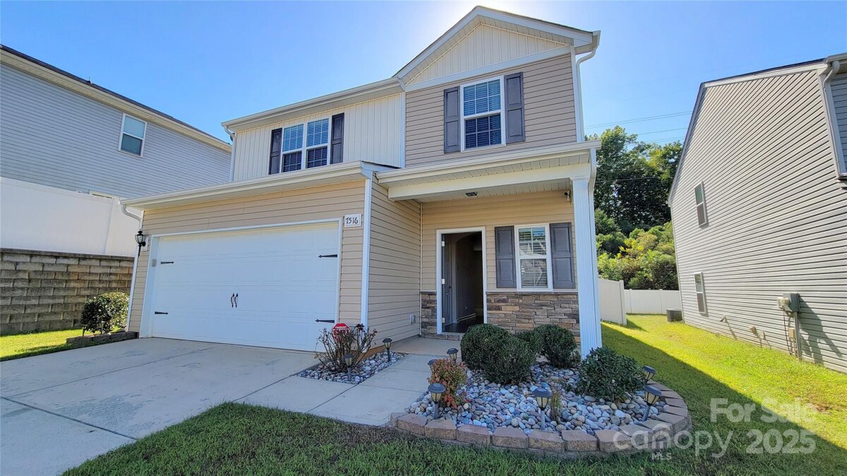7516 Mockernut Drive, Charlotte, NC 28215, MLS # 4316726