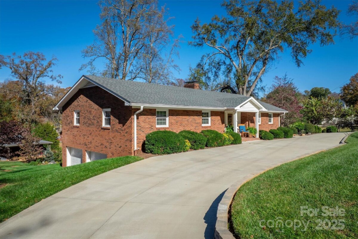 606 Collett Street, Morganton, NC 28655, MLS # 4317436