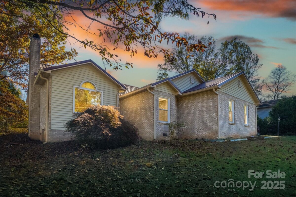 2693 Farmland Acres Road, Morganton, NC 28655, MLS # 4318370