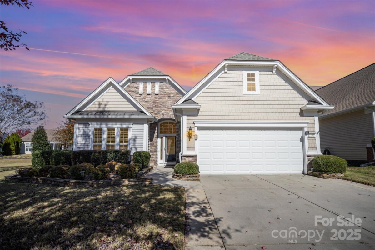 photo of home for sale at 2185 Hartwell Lane