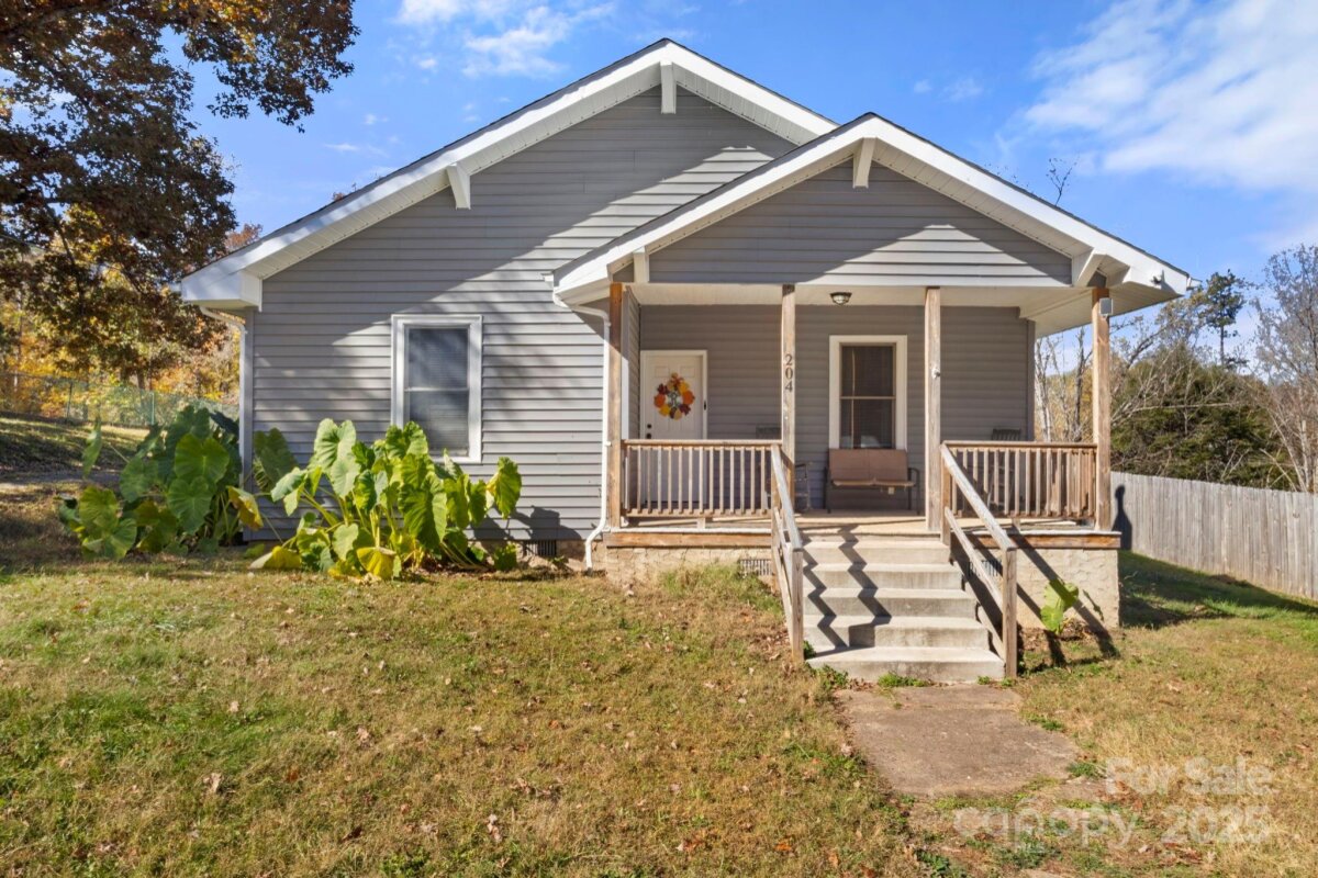 204 Shelby Street, Hickory, NC 28601, MLS # 4318419