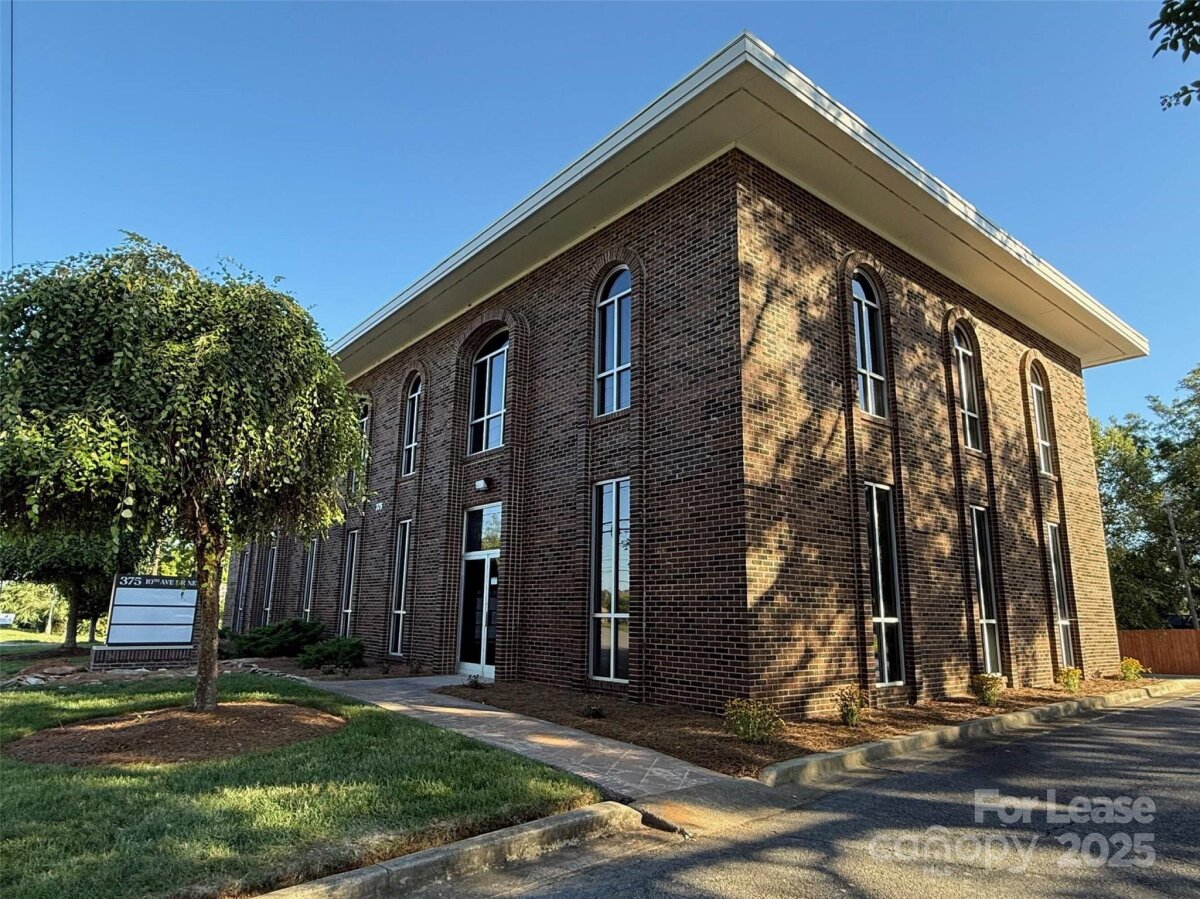 375 10th Avenue Drive, Hickory, NC 28601, MLS # 4318444