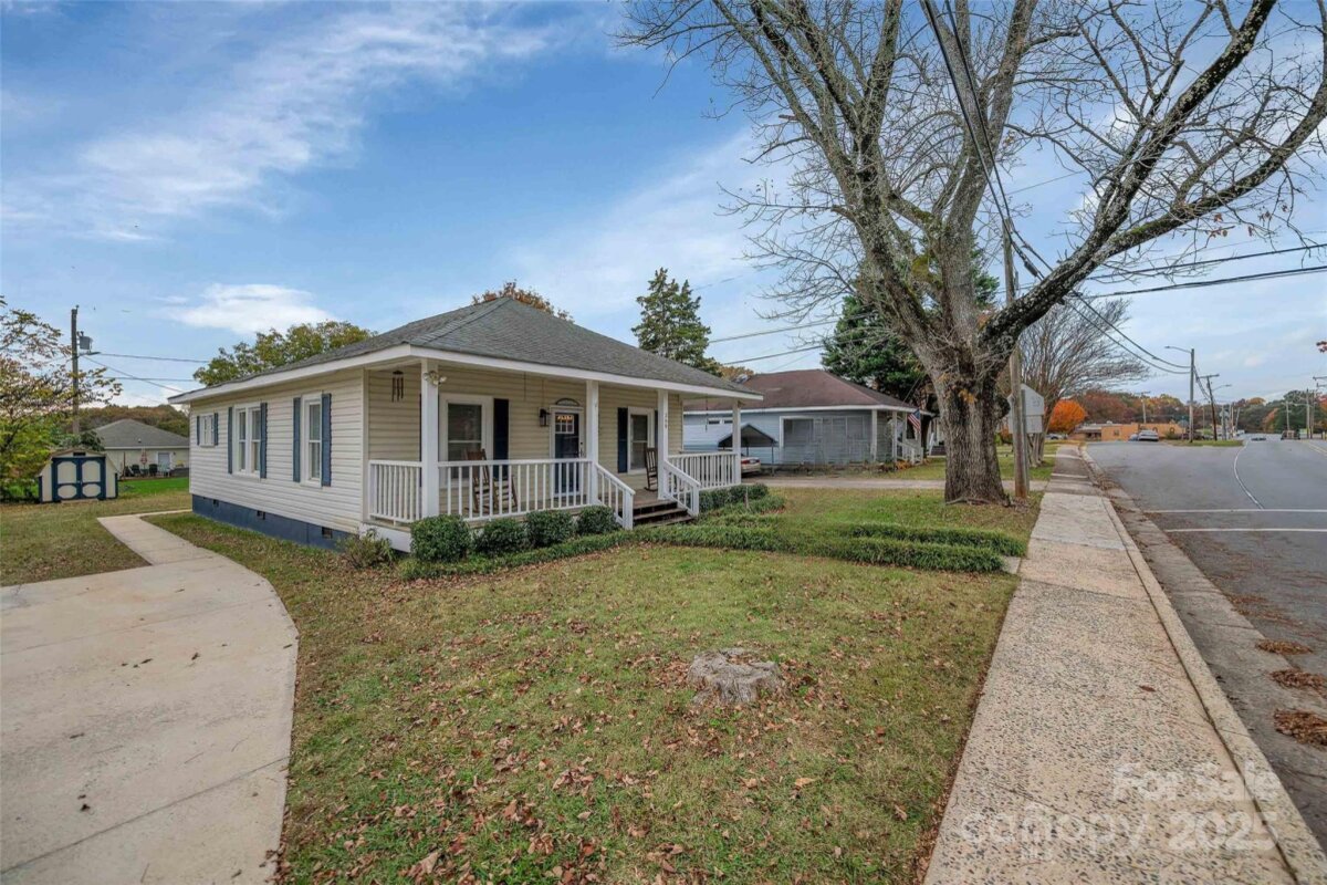 399 Woodlawn Street, Belmont, NC 28012, MLS # 4318892