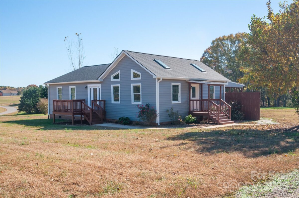 182 Red Hawk Lane, Olin, NC 28660, MLS # 4319115