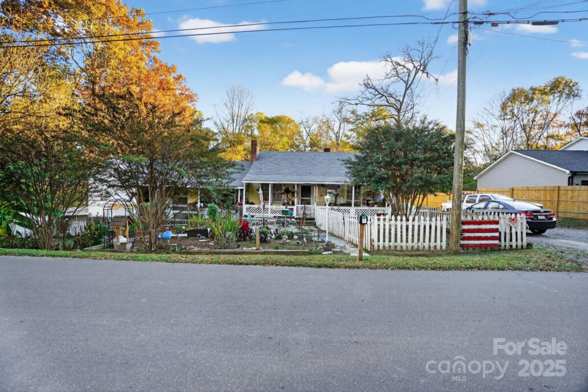 611 W Main Street Extension, Lincolnton, NC 28092, MLS # 4319416