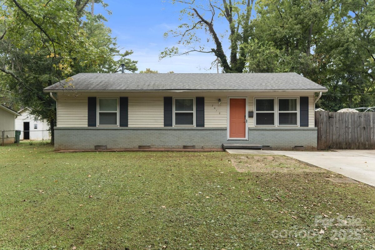 2410 Carrington Court, Charlotte, NC 28208, MLS # 4319739