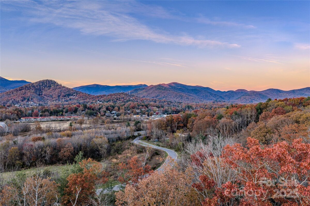 Black Mountain 1 4321169