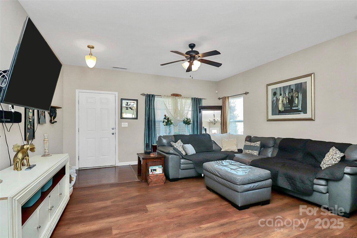 4175 Broadstairs Drive, Concord, NC 28025, MLS # 4321447