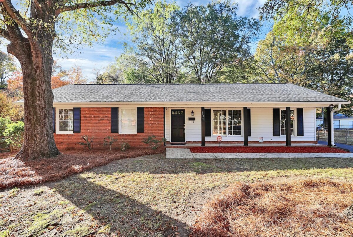 7118 April Ridge Lane, Charlotte, NC 28215, MLS # 4321490