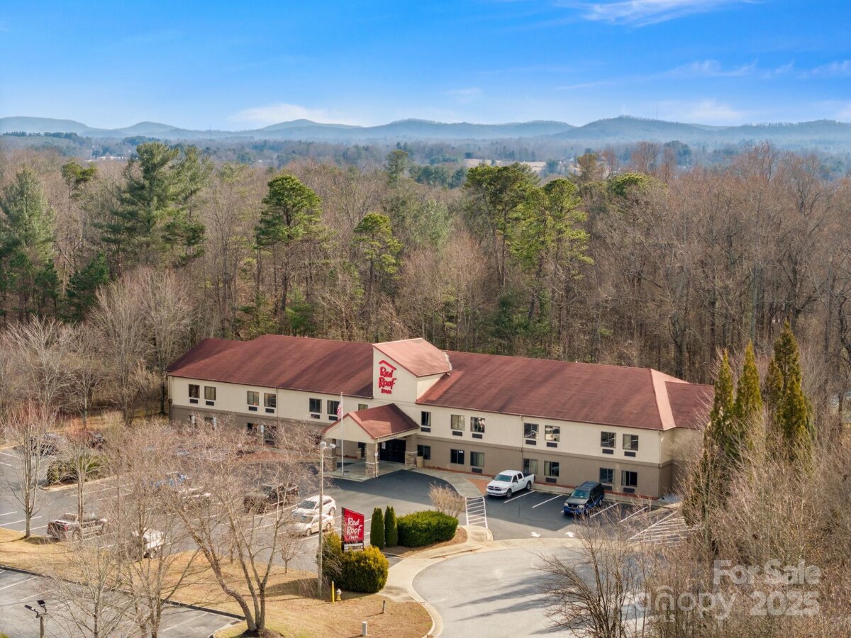 Hendersonville 2 4321622