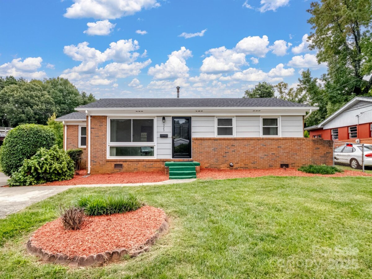 325 Prince Charles Street, Charlotte, NC 28213, MLS # 4322077