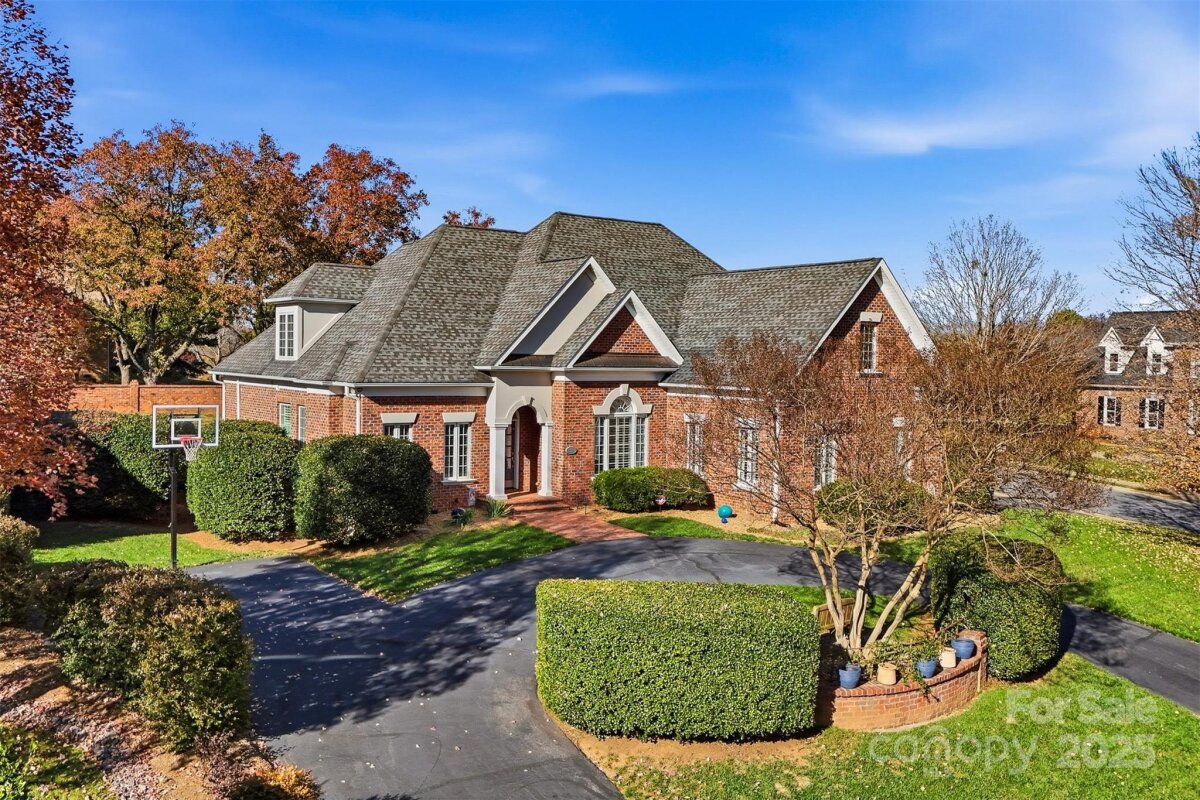 3997 2nd Street Drive, Hickory, NC 28601, MLS # 4322356