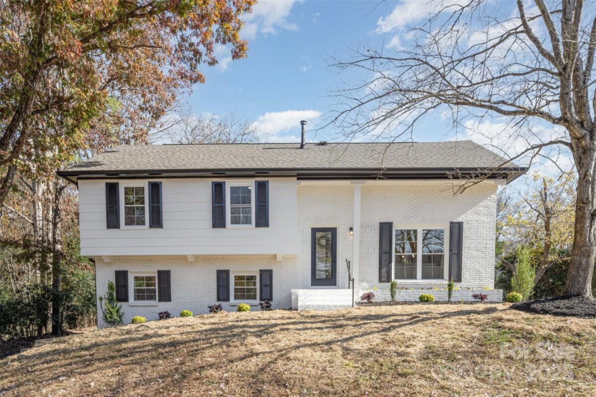 7329 Thorncliff Drive, Charlotte, NC 28210, MLS # 4322637