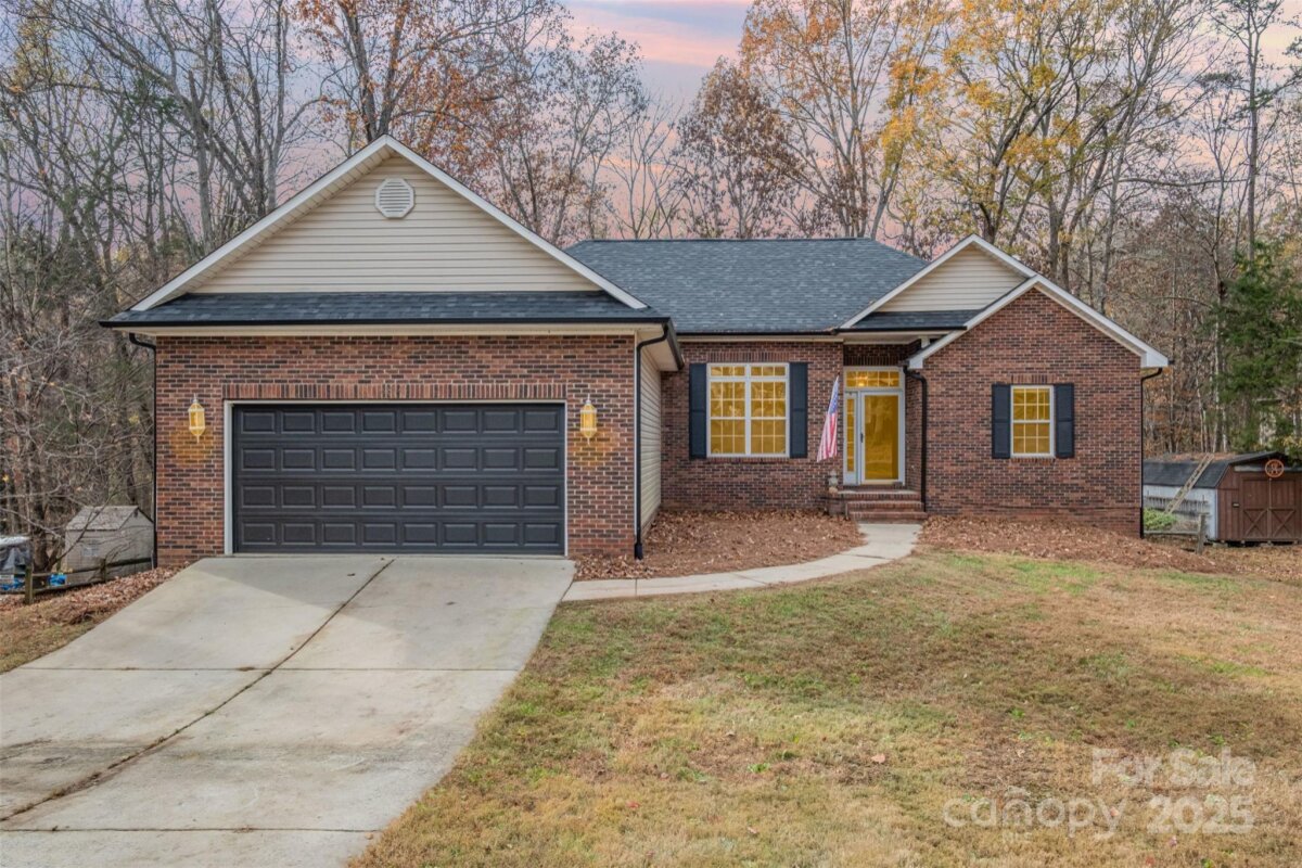 8814 Oldenburg Drive, Mount Pleasant, NC 28124, MLS # 4324355