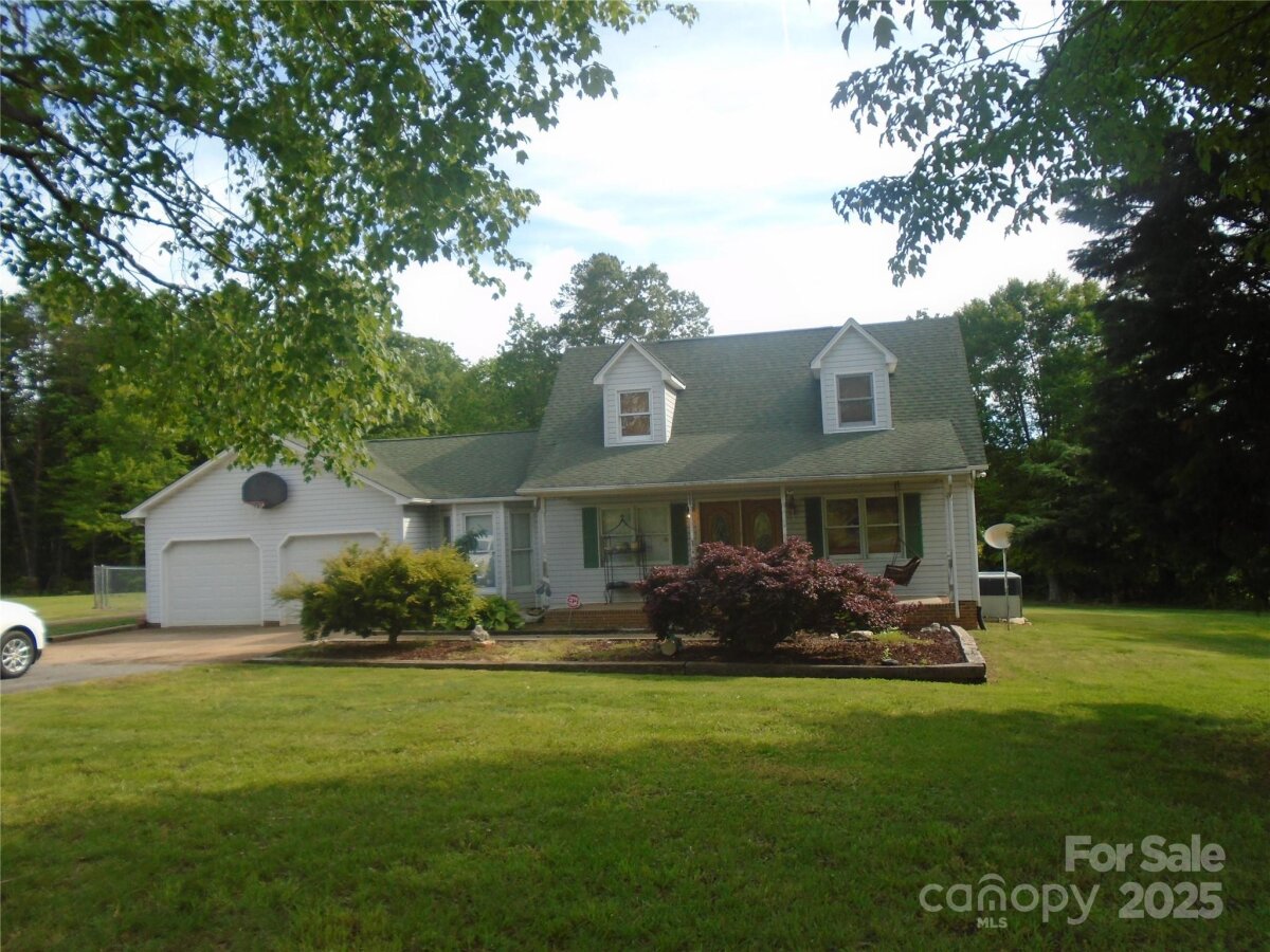 669 Loray Farm Road, Dallas, NC 28034, MLS # 4324958